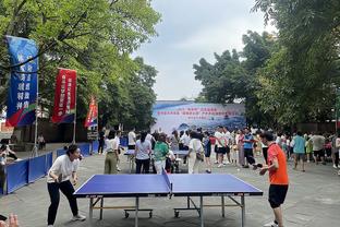 季孟年：缺少周琦&篮板球被新疆完全统治 内线仍是广东最大的问题